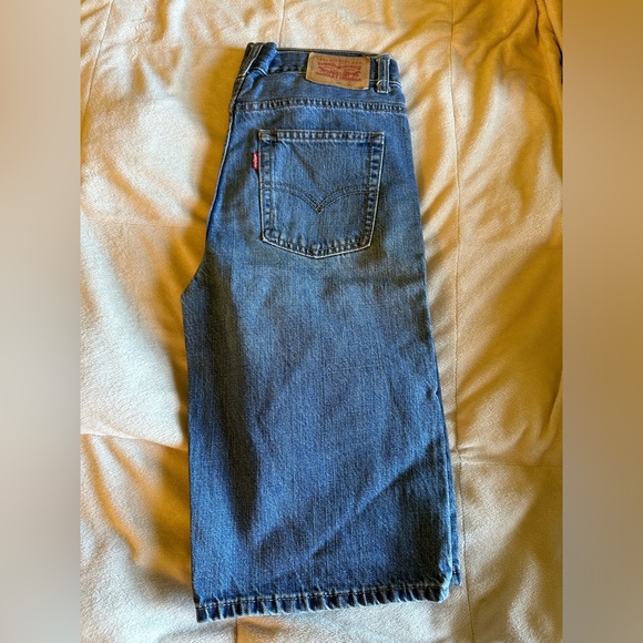 Levi Strauss. Size 29 W 18 Reg. Blue Jean Shorts. - Picture 2 of 4